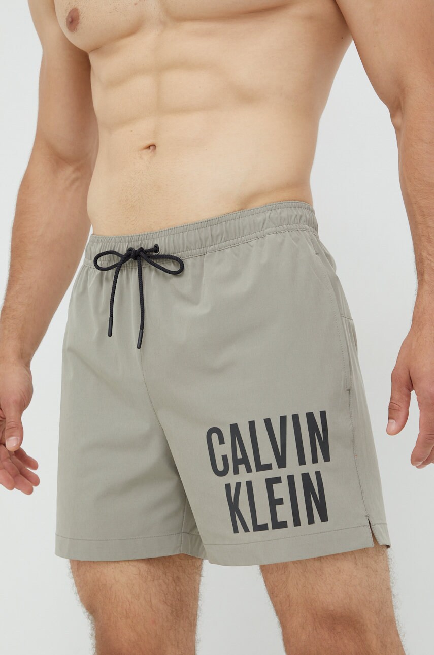 

Плувни шорти Calvin Klein в сиво, Сив