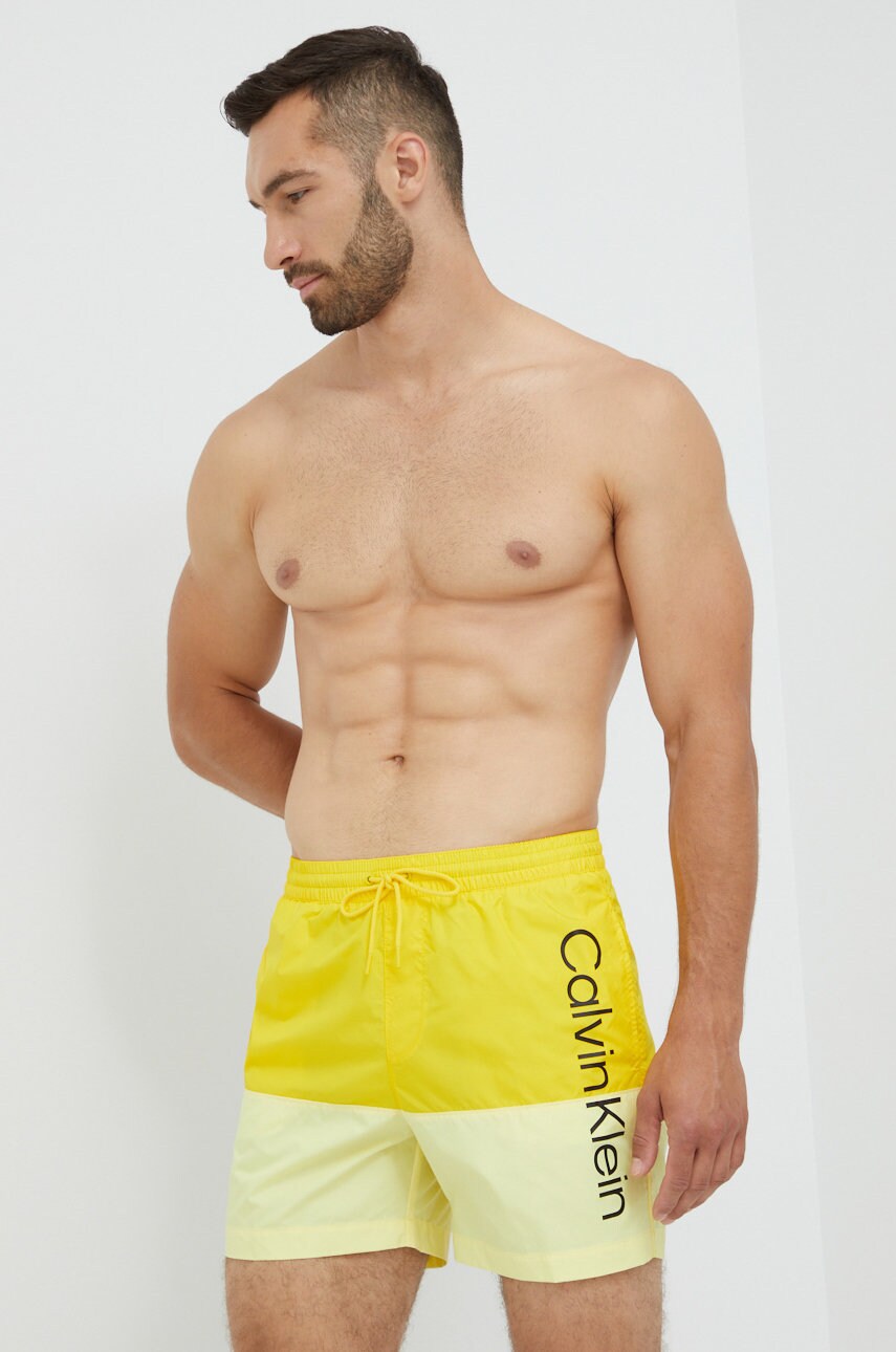 

Плувни шорти Calvin Klein в жълто, Жълт