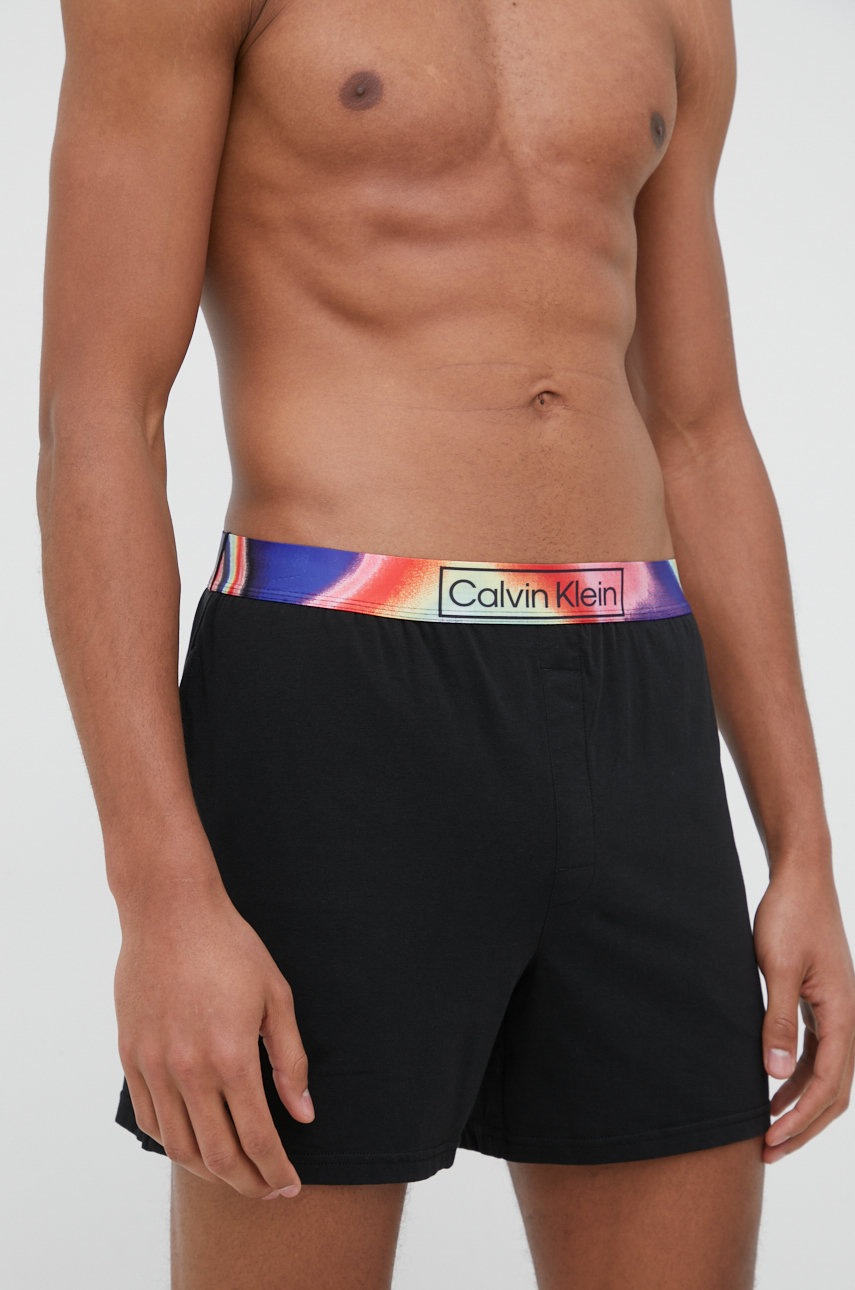 

Късо долнище на пижама Calvin Klein Underwear мъжко в черно с изчистен дизайн, Черен