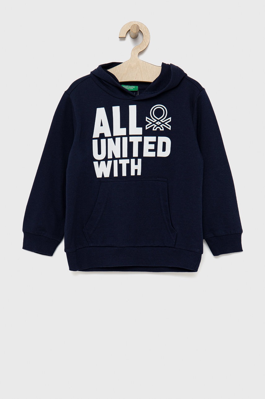 

Детски памучен суичър United Colors of Benetton в тъмносиньо с принт, Тъмносин