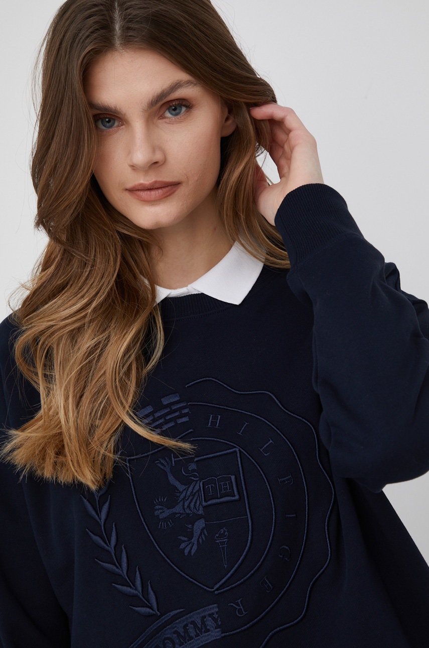 

Памучен суичър Tommy Hilfiger Icon дамски в тъмносиньо с апликация, Тъмносин