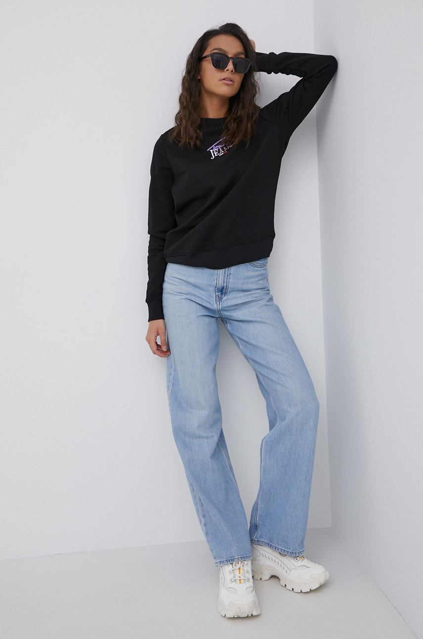 

Кофта Tommy Jeans женская цвет чёрный с принтом