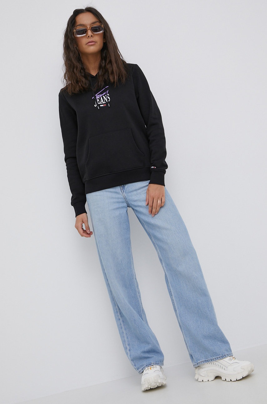 

Кофта Tommy Jeans женская цвет чёрный с принтом