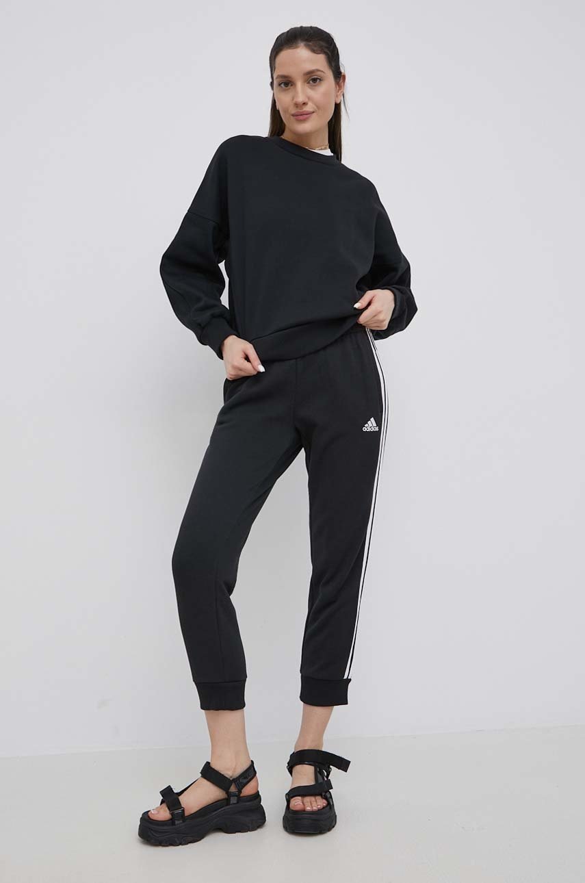 

Кофта adidas Performance HE0424 женская цвет чёрный однотонная