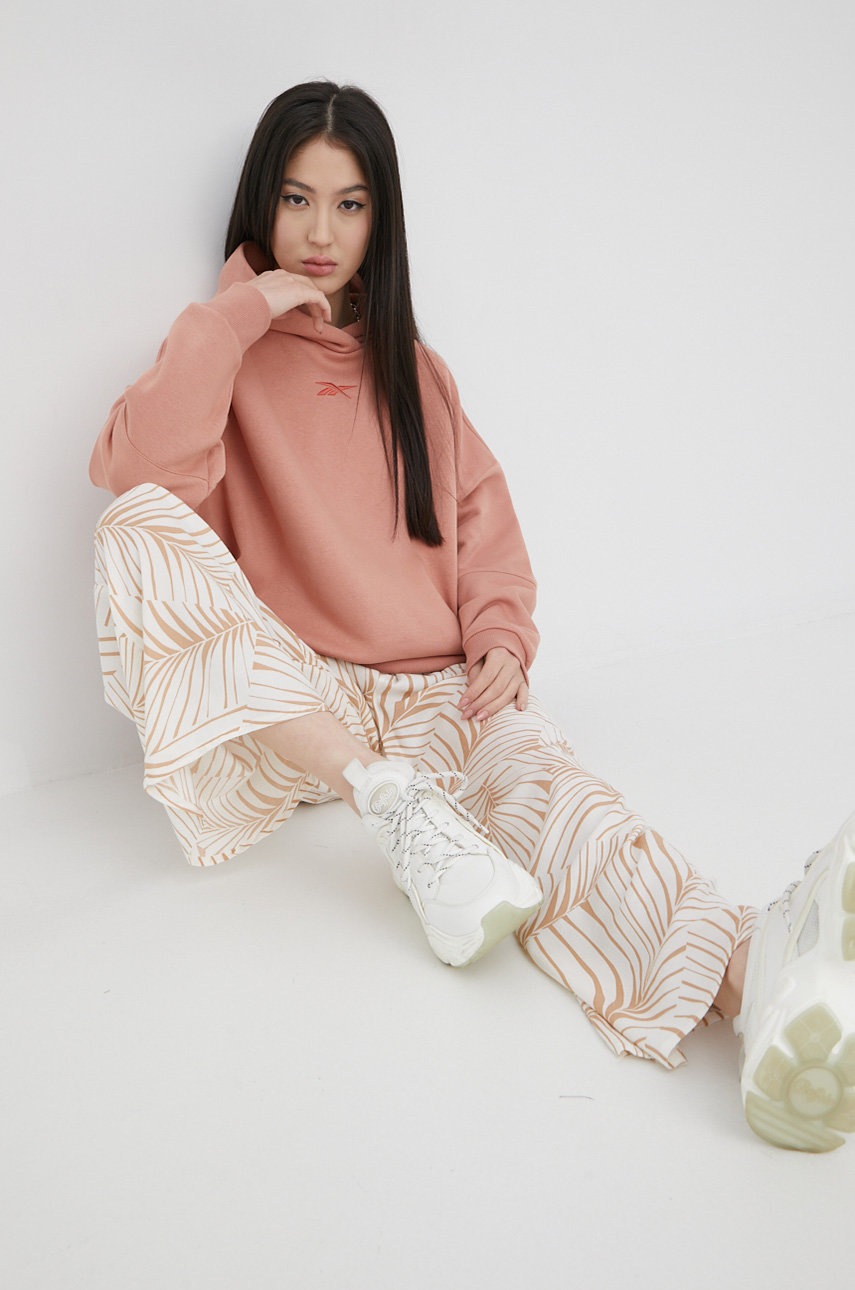 

Кофта Reebok HB5405 женская цвет оранжевый однотонная