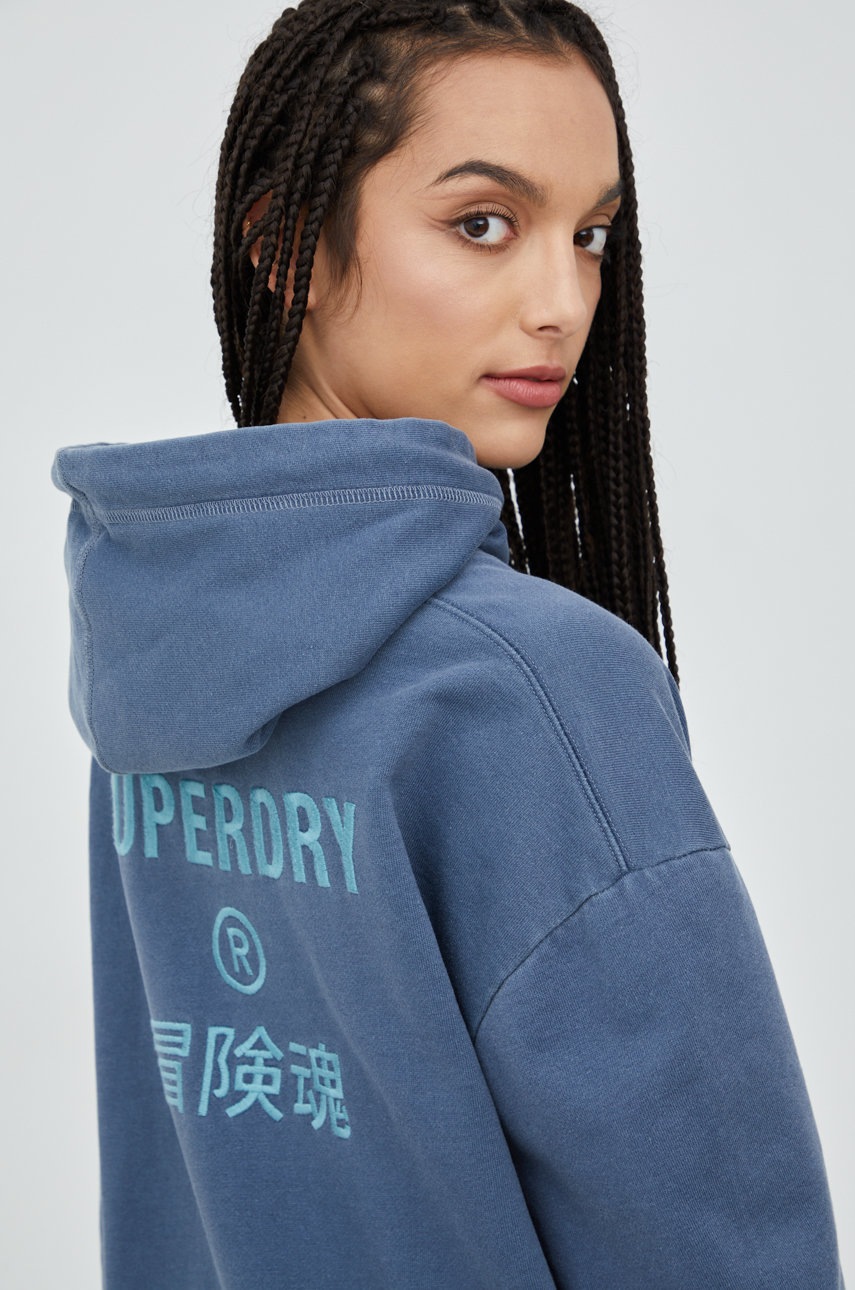 

Памучен суичър Superdry в тъмносиньо с апликация, Тъмносин