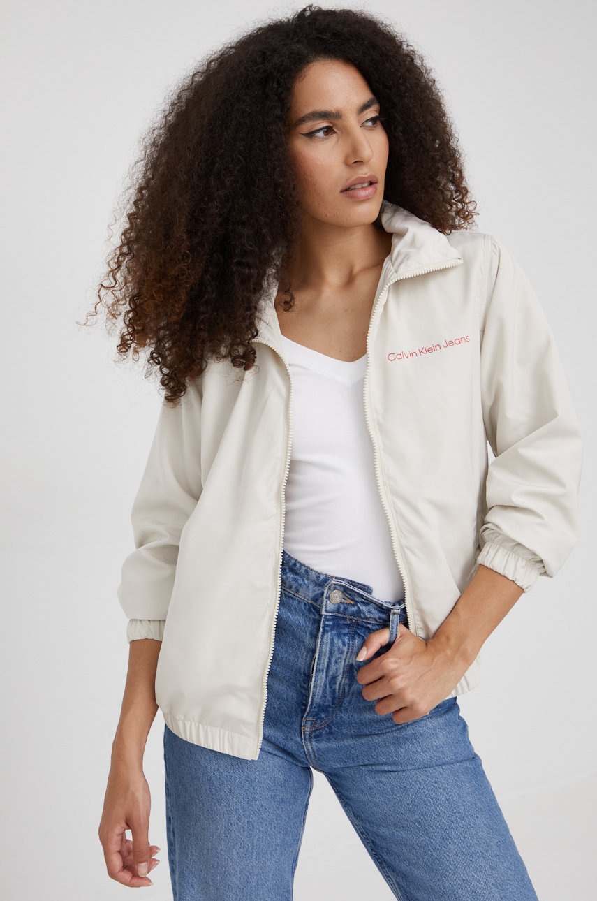 

Яке Calvin Klein Jeans в бежово с преходна изолация, Бежов