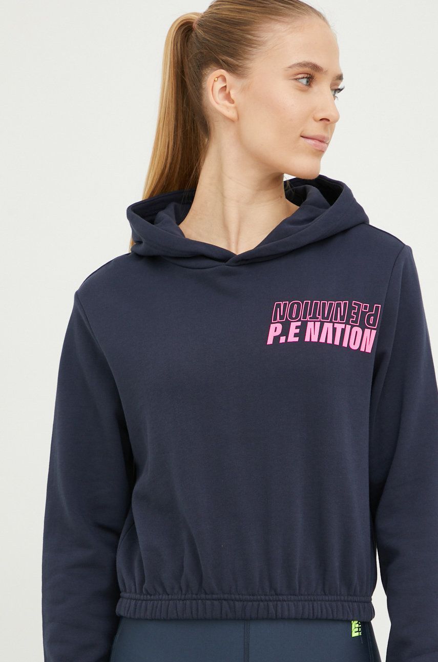 P.E Nation P.E Nation bluza damska kolor granatowy z kapturem z nadrukiem