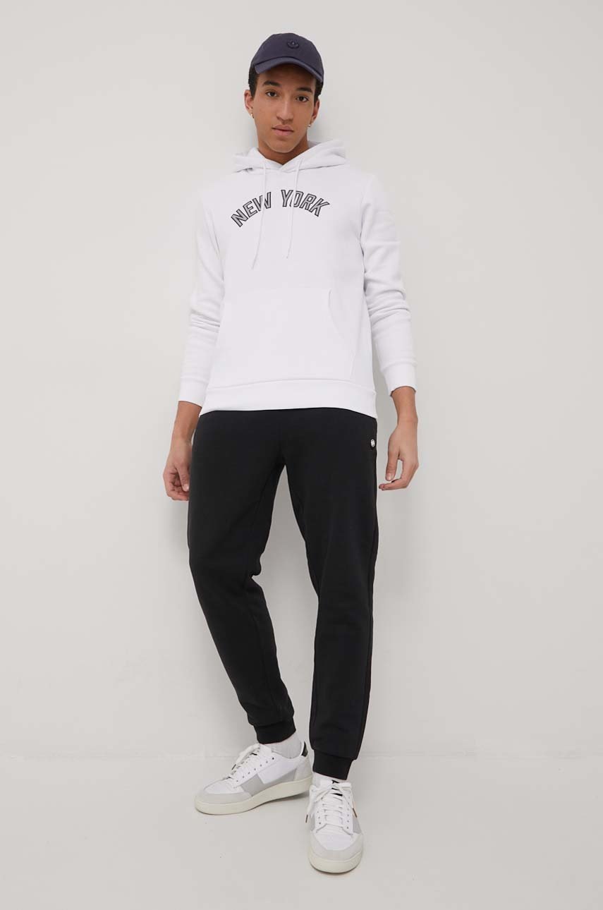 

Кофта Jack & Jones мужская цвет белый с принтом