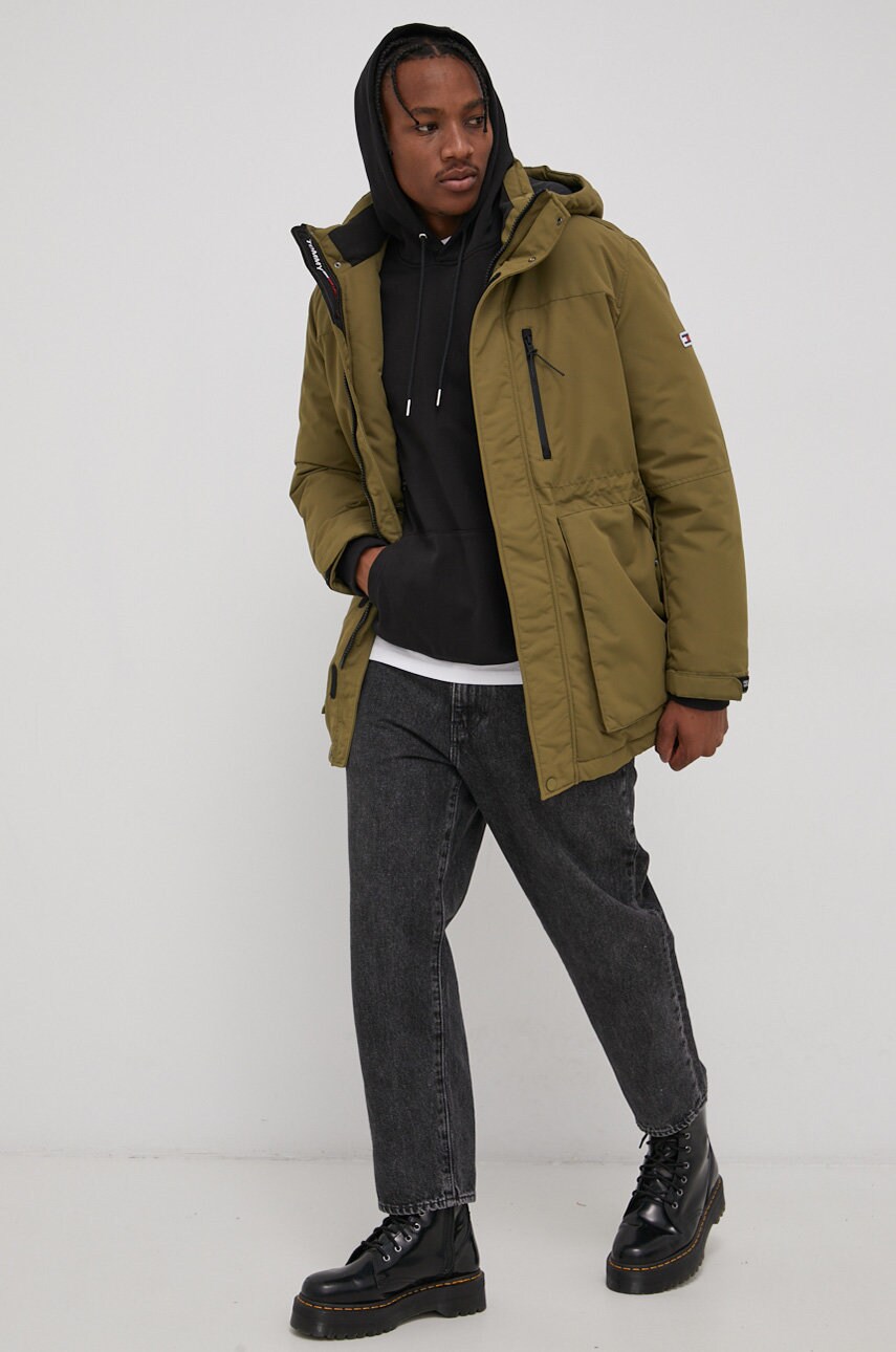 

Кофта Tommy Jeans мужская цвет чёрный с аппликацией