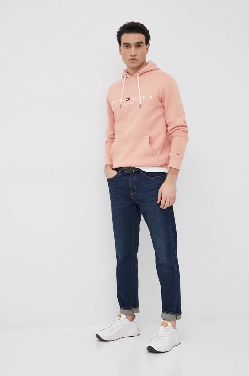 

Кофта Tommy Hilfiger чоловіча колір рожевий з аплікацією