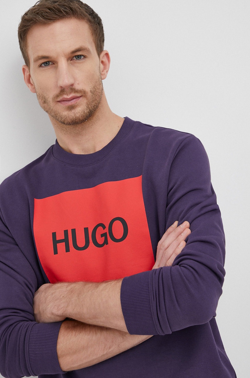 

Памучен суичър Hugo мъжки в кафяво с принт, Виолетов