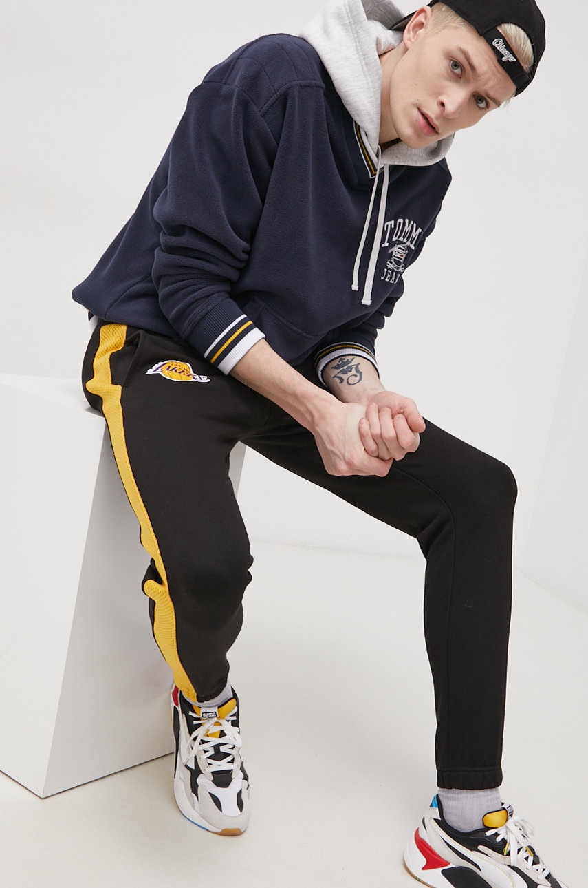

Кофта Tommy Jeans мужская цвет синий с аппликацией