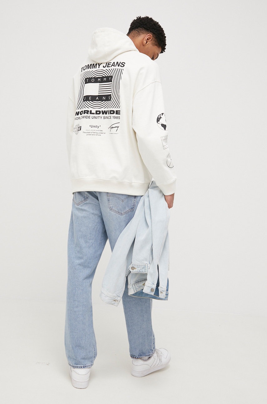 

Памучен суичър Tommy Jeans мъжки в бежово с принт, Бежов