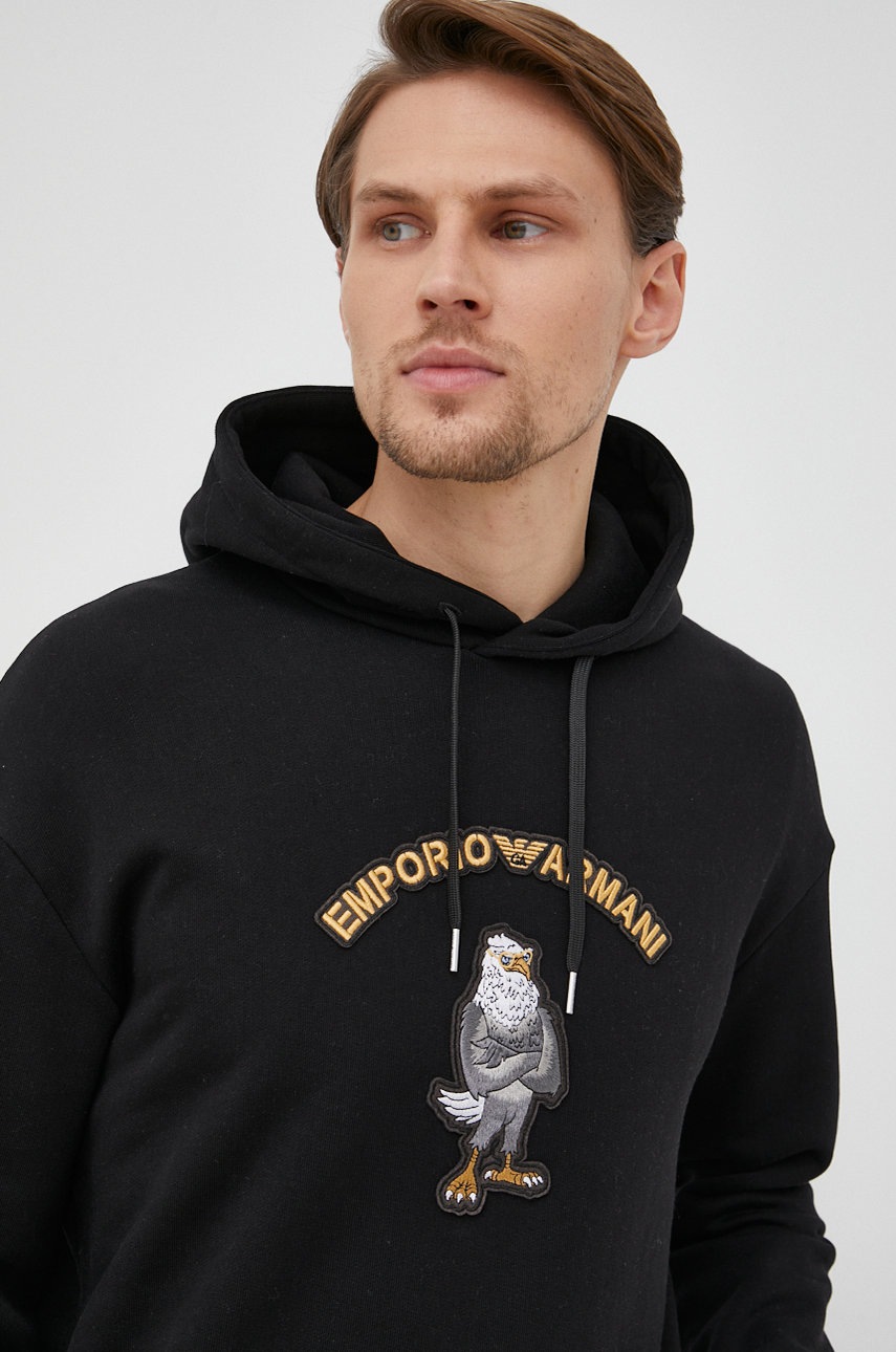 

Суичър Emporio Armani мъжка в черно с апликация, Черен
