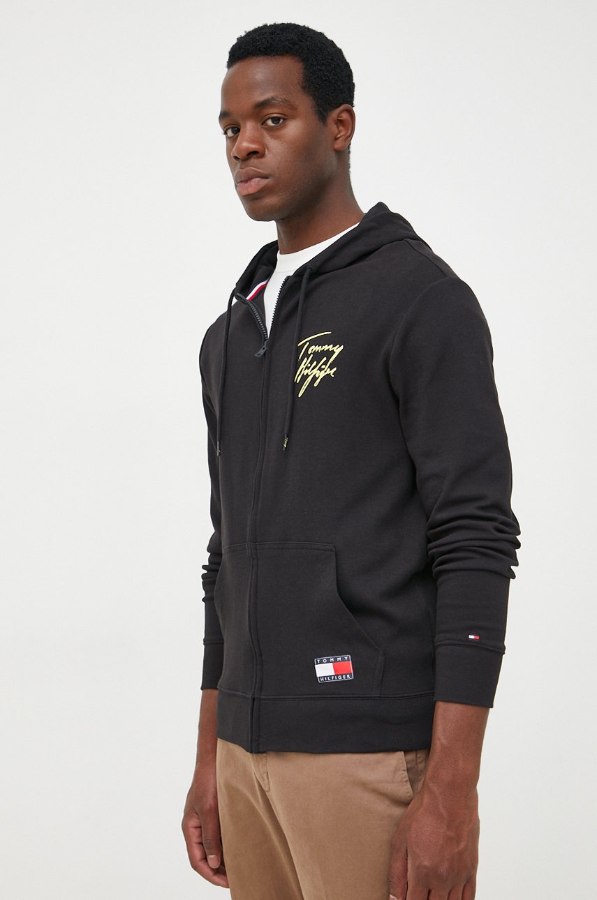 

Суичър Tommy Hilfiger в черно с принт, Черен