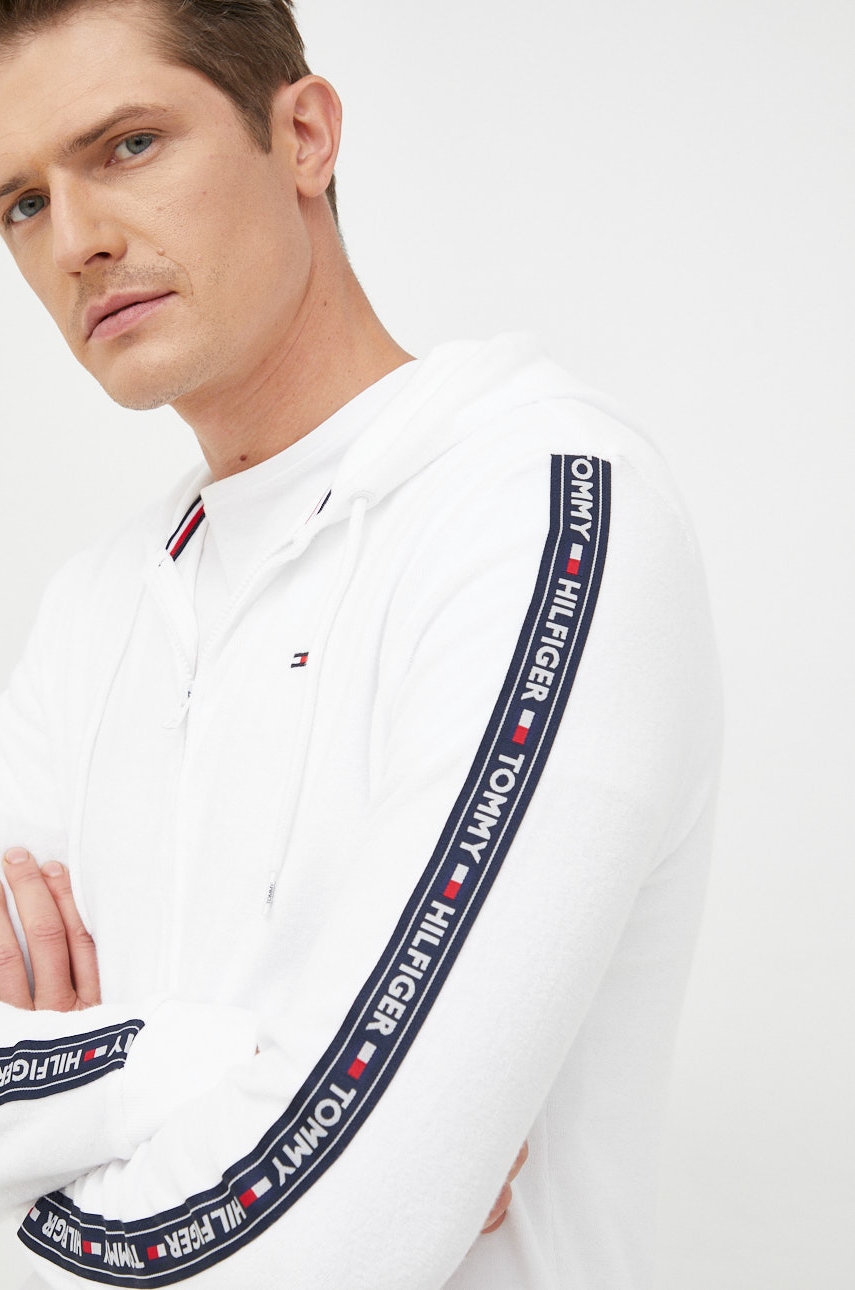 

Суичър Tommy Hilfiger в бяло с апликация, Бял