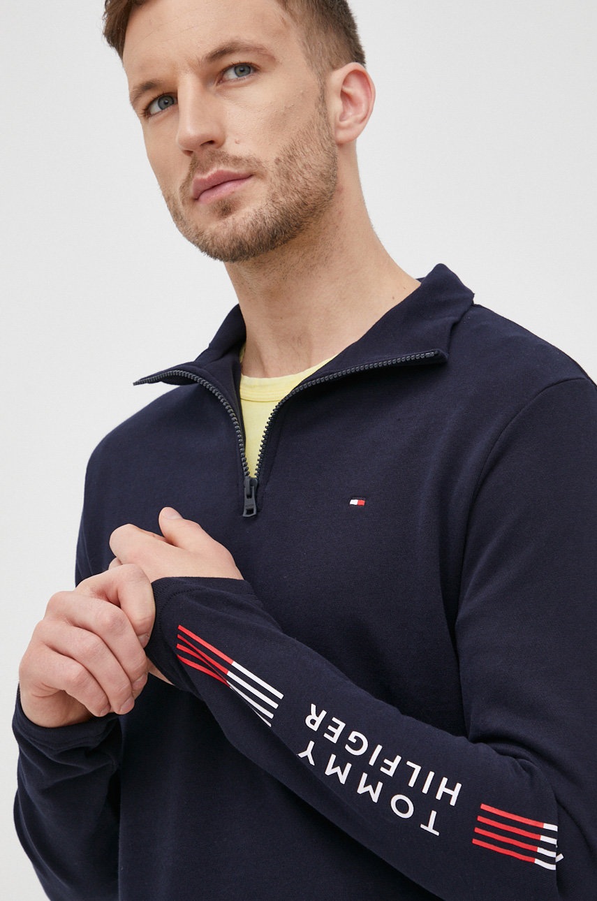 

Суичър Tommy Hilfiger в тъмносиньо с принт, Тъмносин