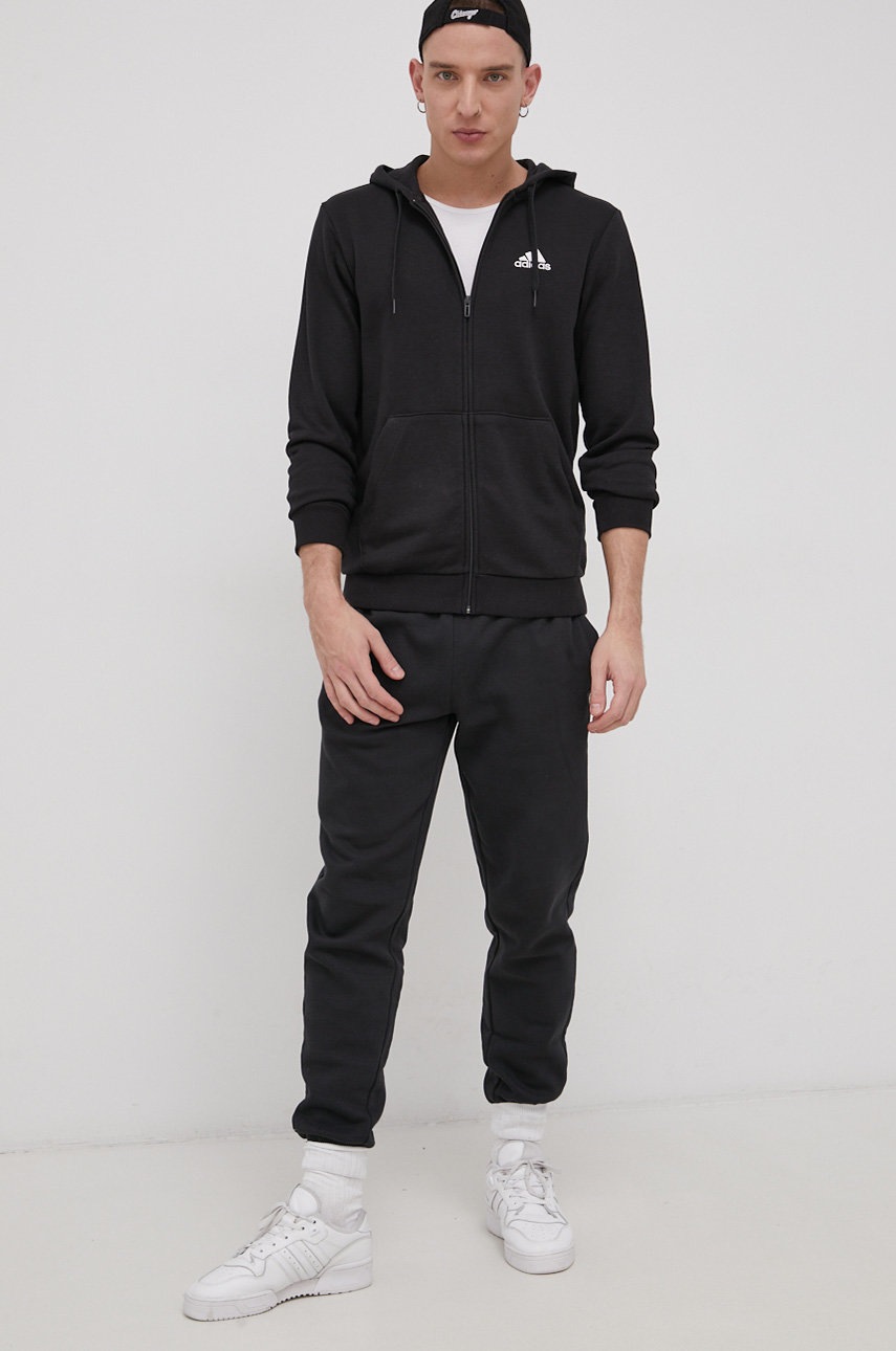 

Кофта adidas мужская цвет чёрный с аппликацией