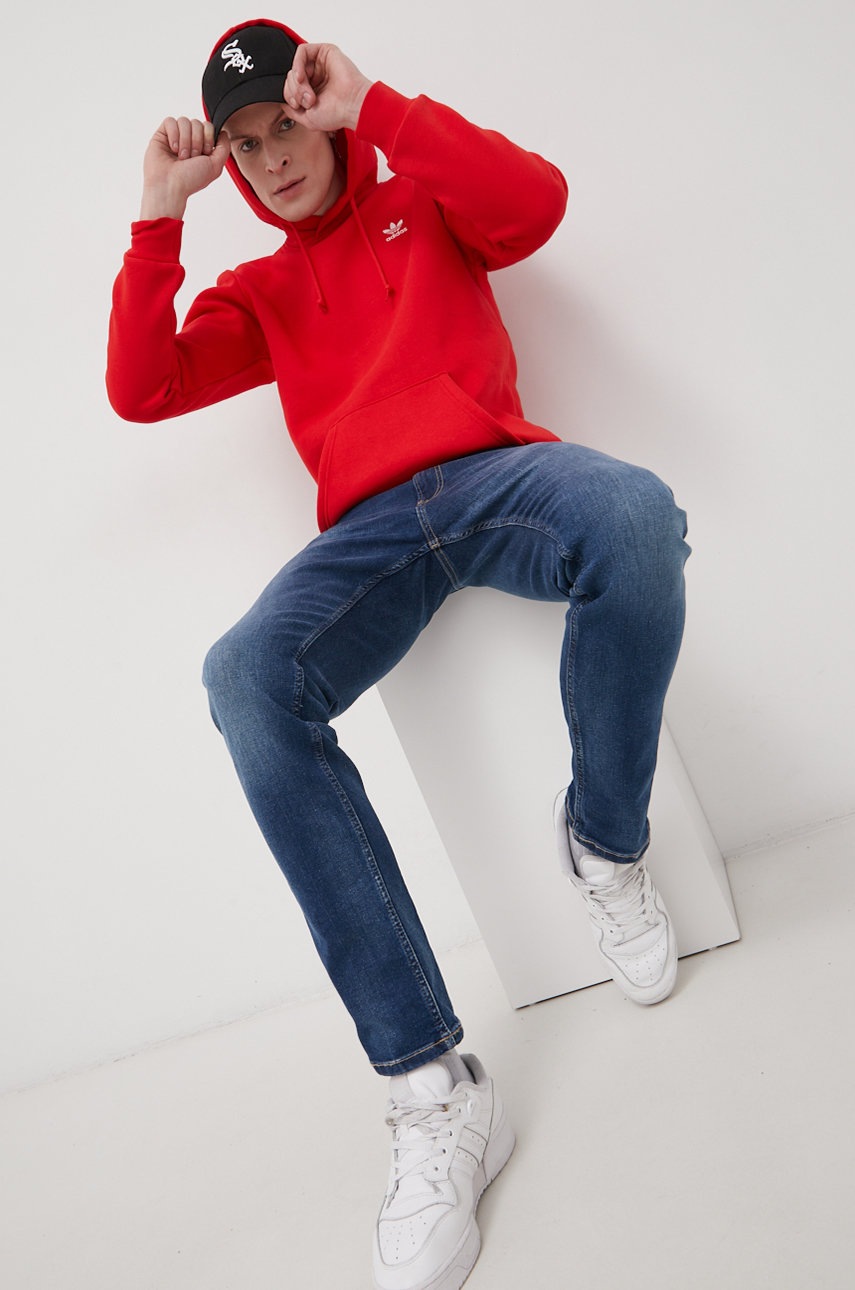 

Кофта adidas Originals HG3900 чоловіча колір червоний гладка