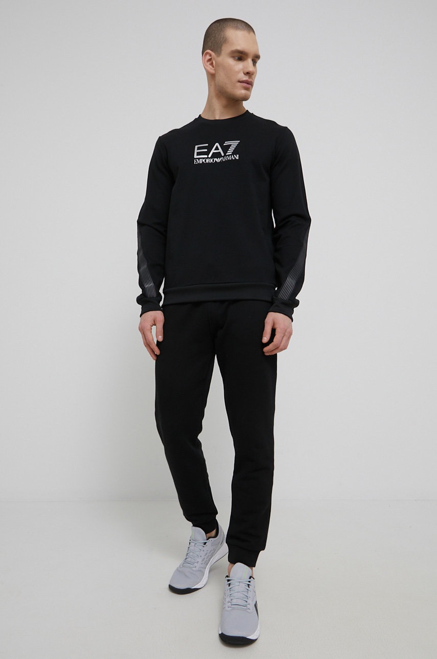 

Кофта EA7 Emporio Armani чоловіча колір чорний з аплікацією