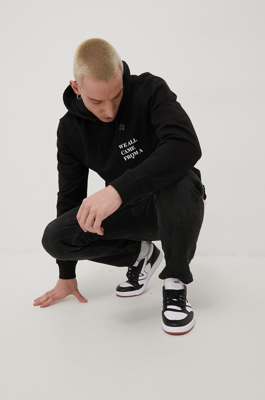 

Памучен суичър Vans мъжка в черно с принт, Черен