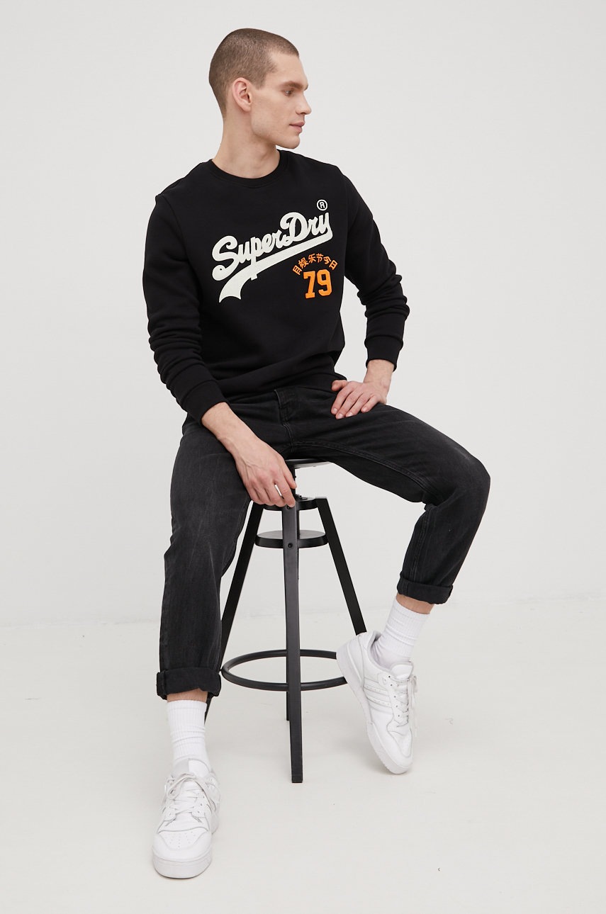 

Кофта Superdry мужская цвет чёрный с аппликацией