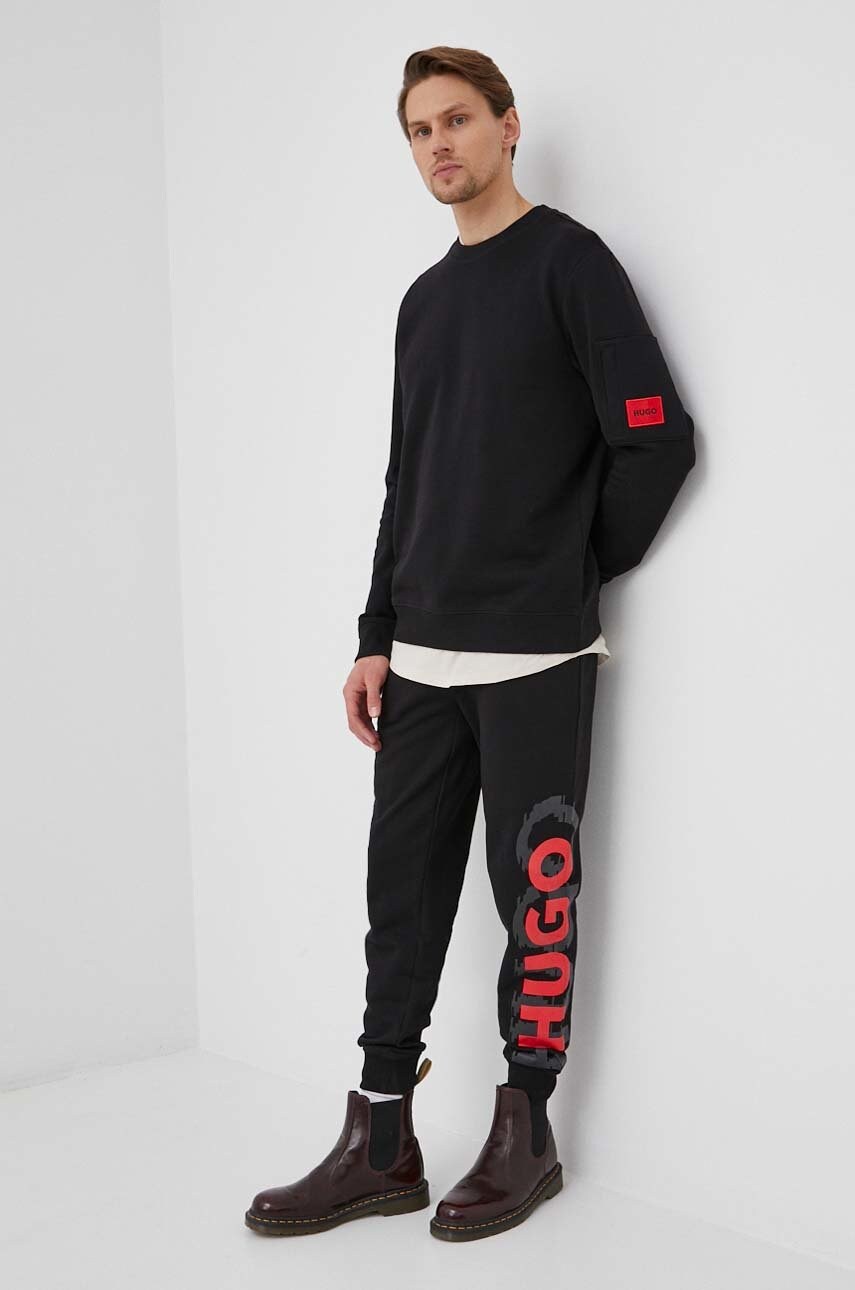 Hugo pantaloni de bumbac barbati, culoarea negru, cu imprimeu
