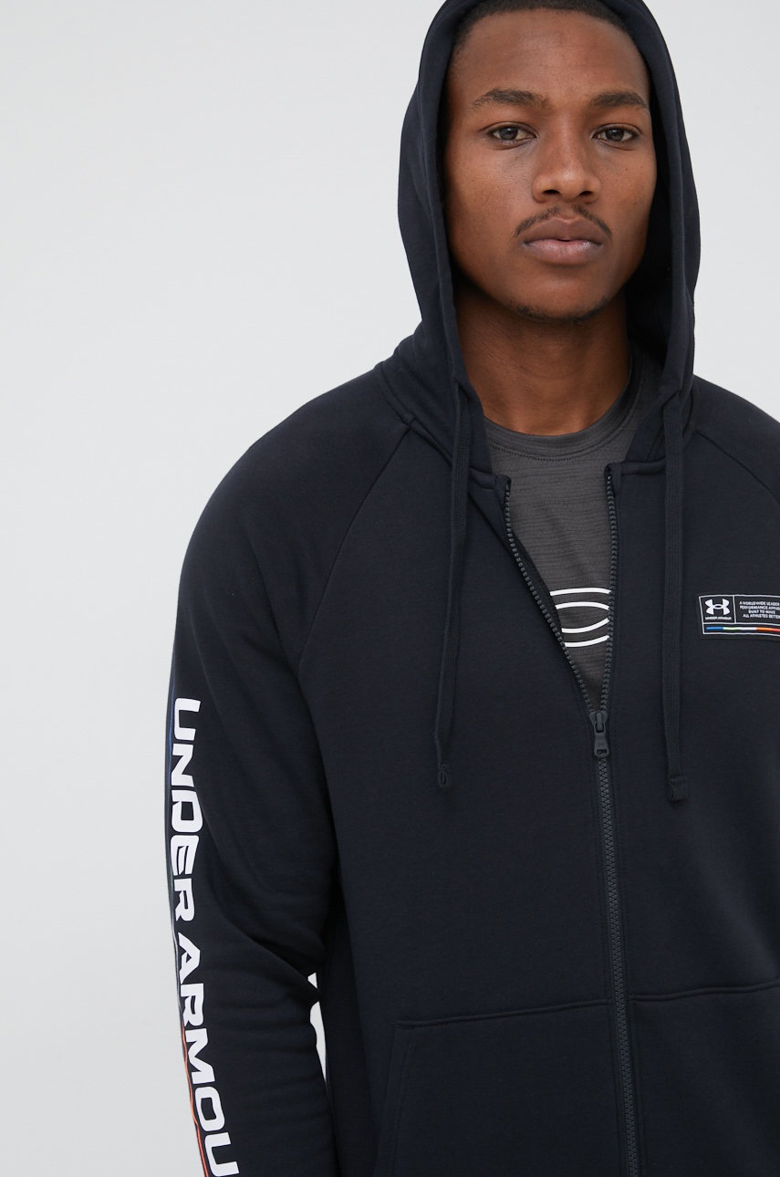 

Спортен суичър Under Armour Chroma 1370344 в черно с принт, Черен