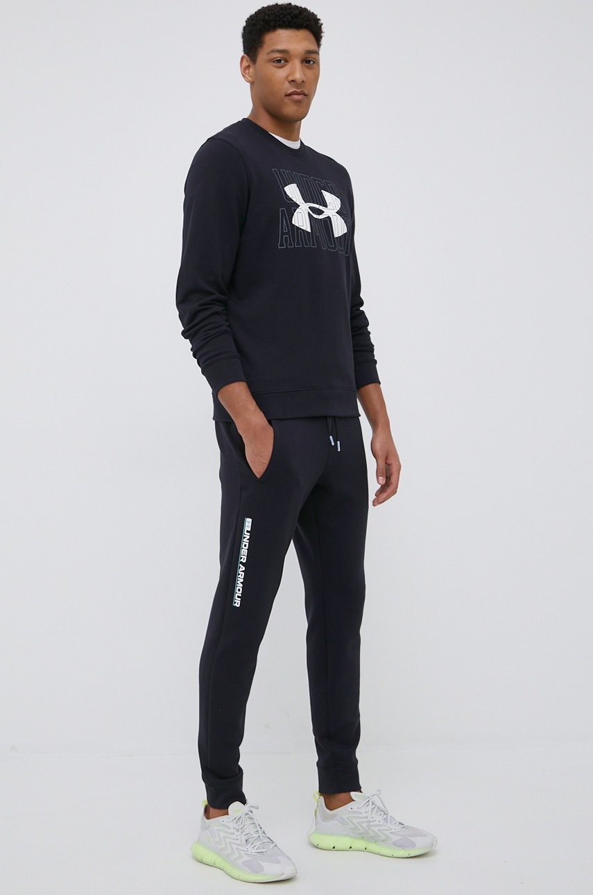 

Кофта Under Armour 1370391 мужская цвет чёрный с принтом