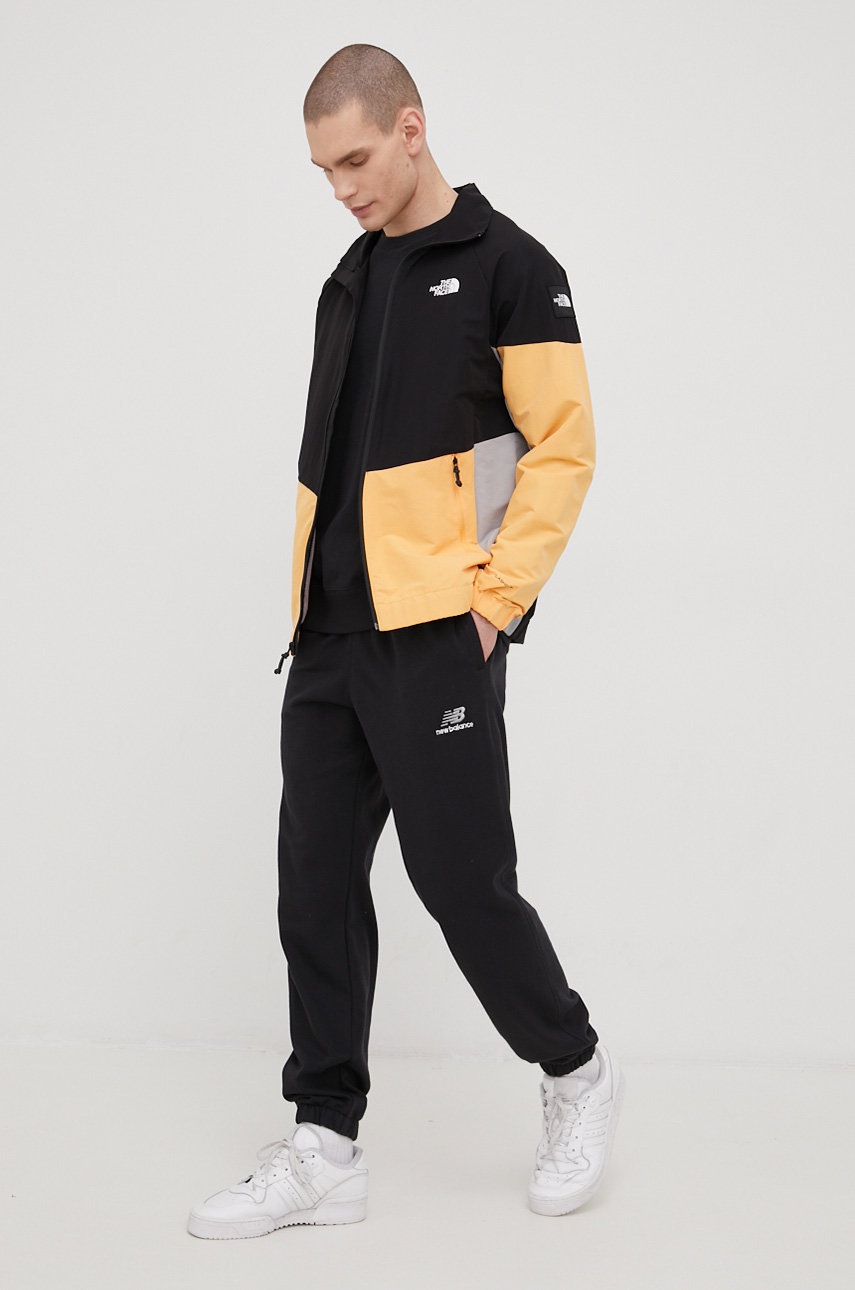

Куртка The North Face Black Box мужская цвет оранжевый переходная