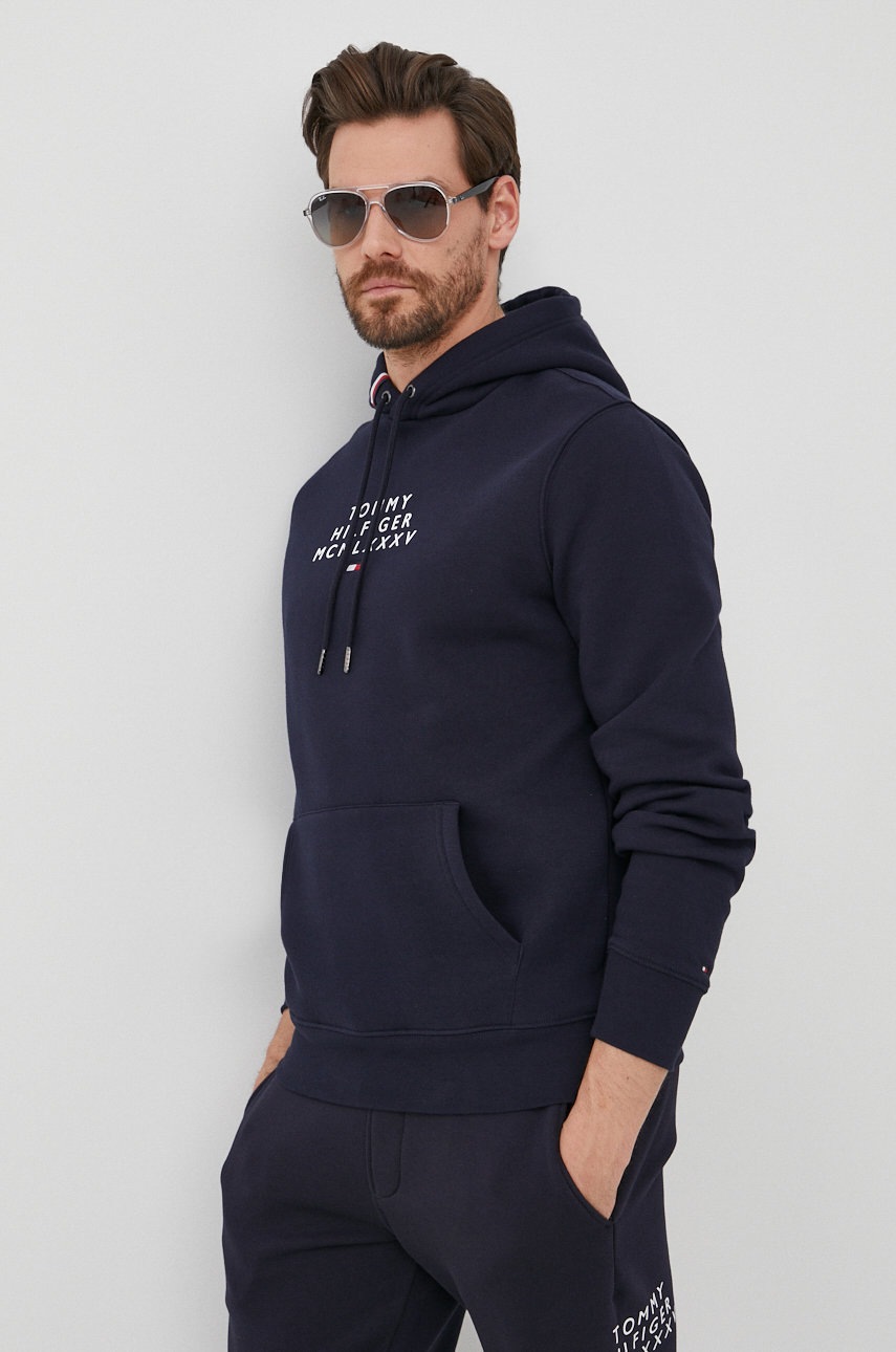 

Суичър Tommy Hilfiger в тъмносиньо с принт, Тъмносин