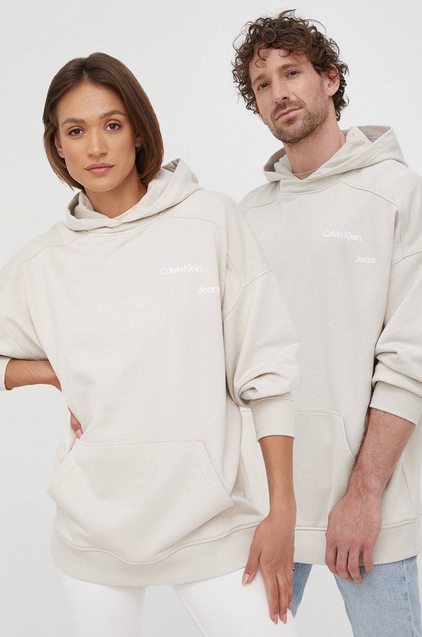 

Суичър Calvin Klein Jeans в бежово с изчистен дизайн, Бежов