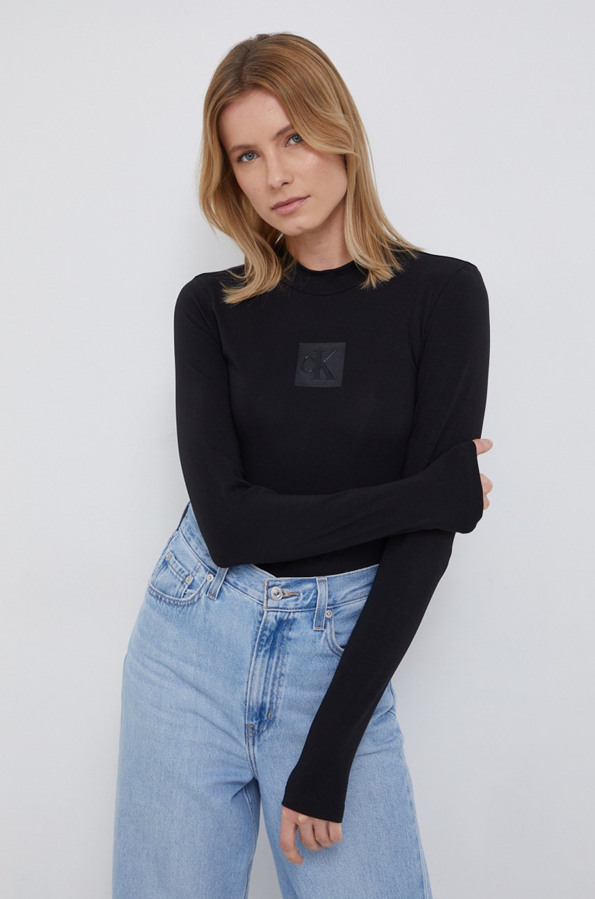 

Блуза с дълги ръкави Calvin Klein Jeans дамска в черно, Черен
