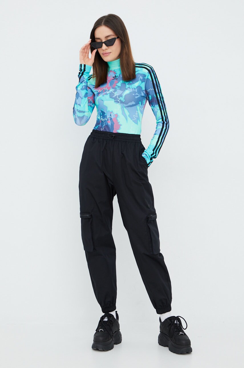 

Лонгслив adidas Originals HC4586 женский цвет бирюзовый с полугольфом