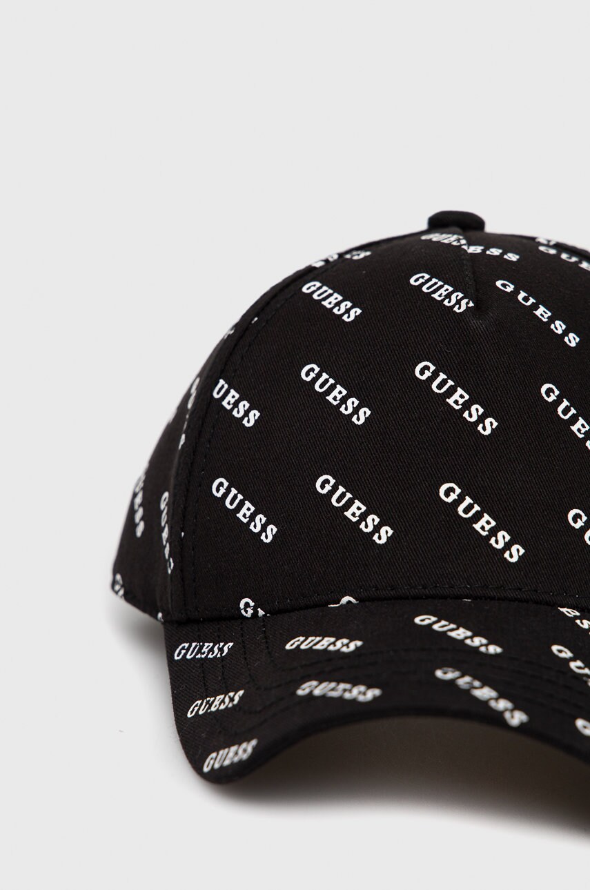 

Хлопковая кепка Guess цвет чёрный с узором