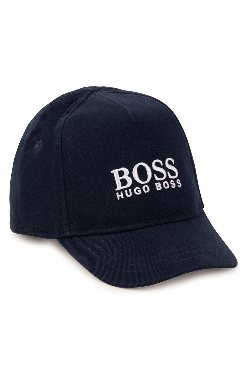 

Детска шапка Boss в тъмносиньо с апликация, Тъмносин