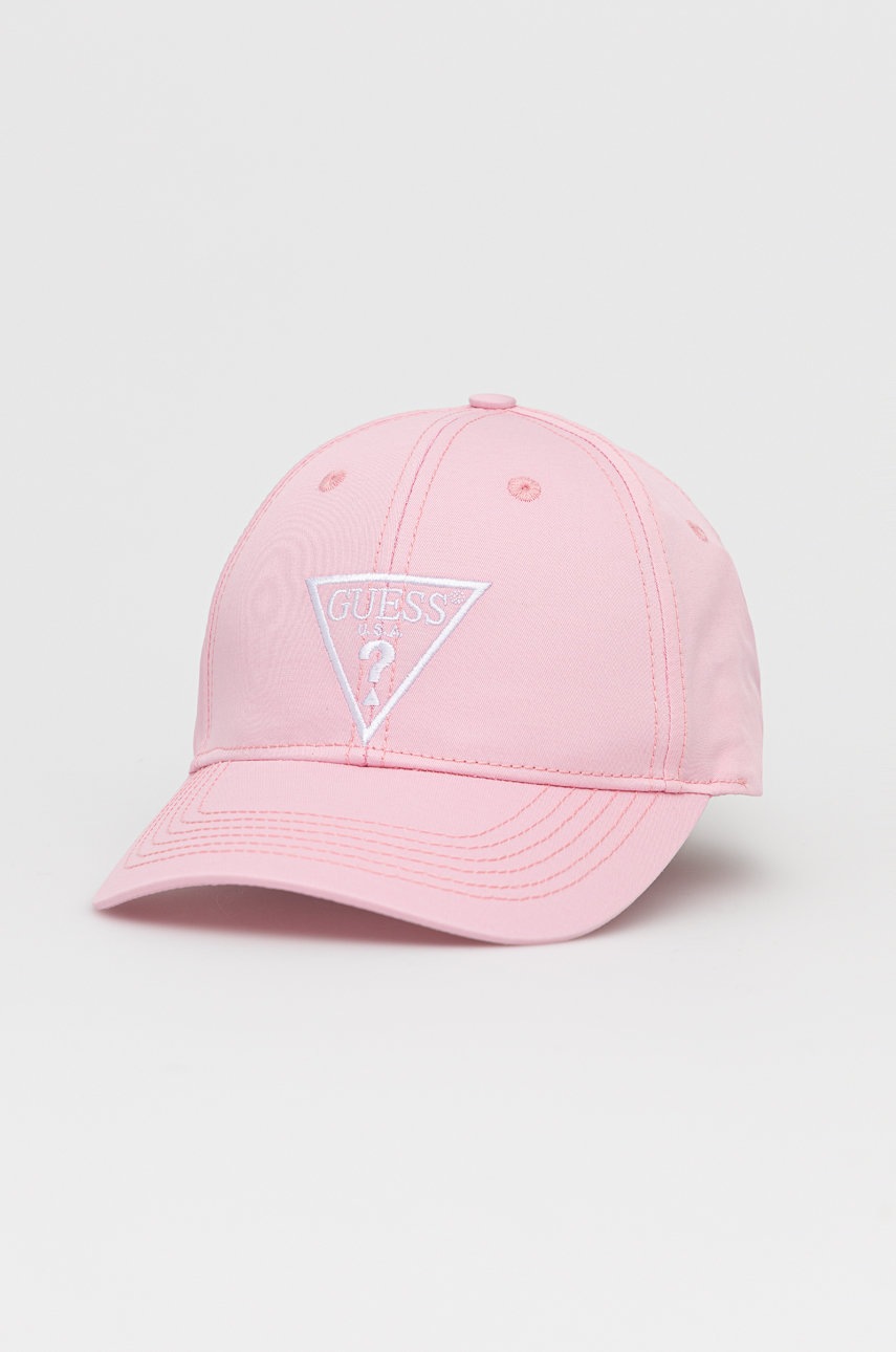 

Памучна шапка Guess в розово с изчистен дизайн, Розов
