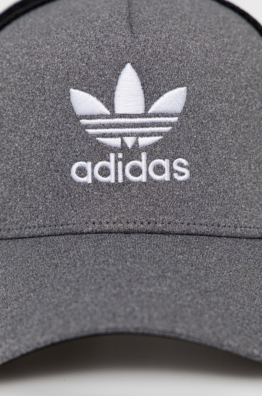 

Кепка adidas Originals HD9695.D цвет серый с аппликацией