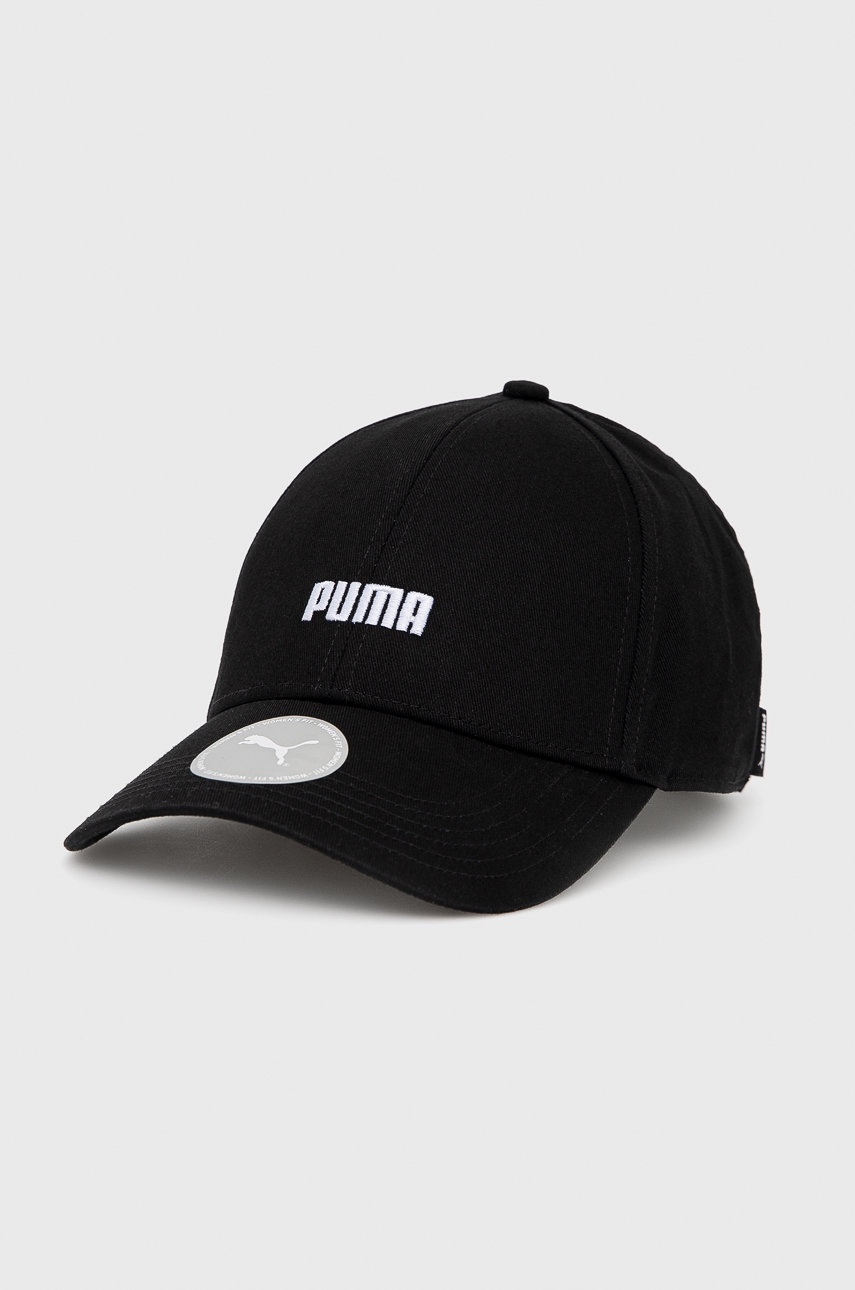 

Памучна шапка Puma 23673 в черно с апликация, Черен