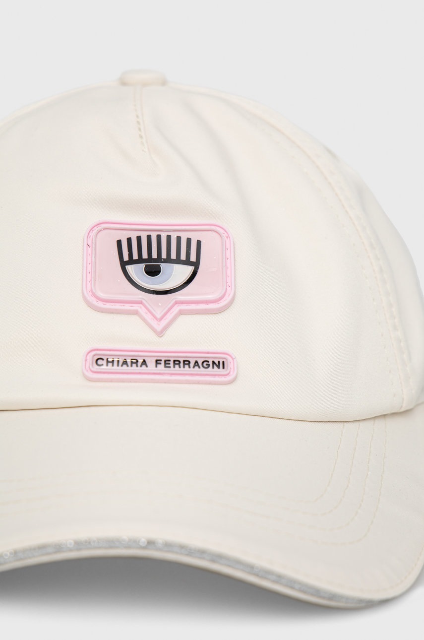 

Шапка Chiara Ferragni колір бежевий з аплікацією