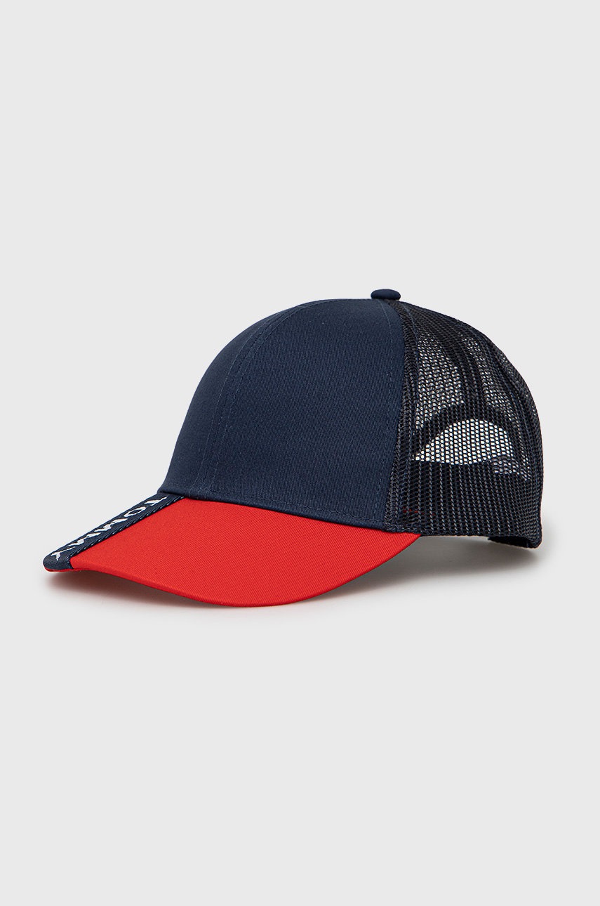 

Шапка Tommy Hilfiger в тъмносиньо с апликация, Тъмносин
