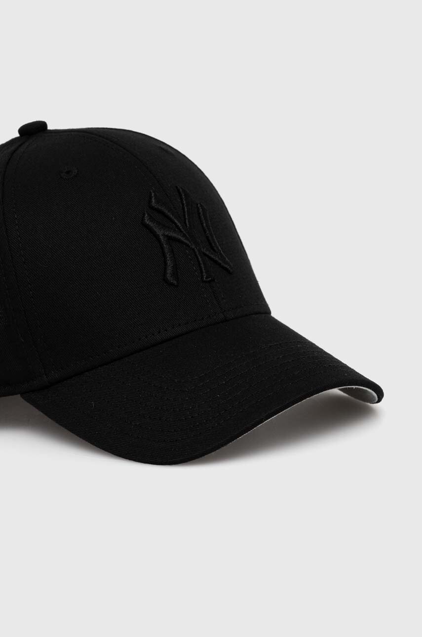 Детская шапка 47brand цвет чёрный с аппликацией