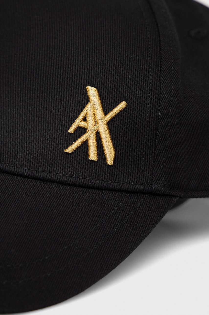 

Кепка Armani Exchange цвет чёрный однотонная