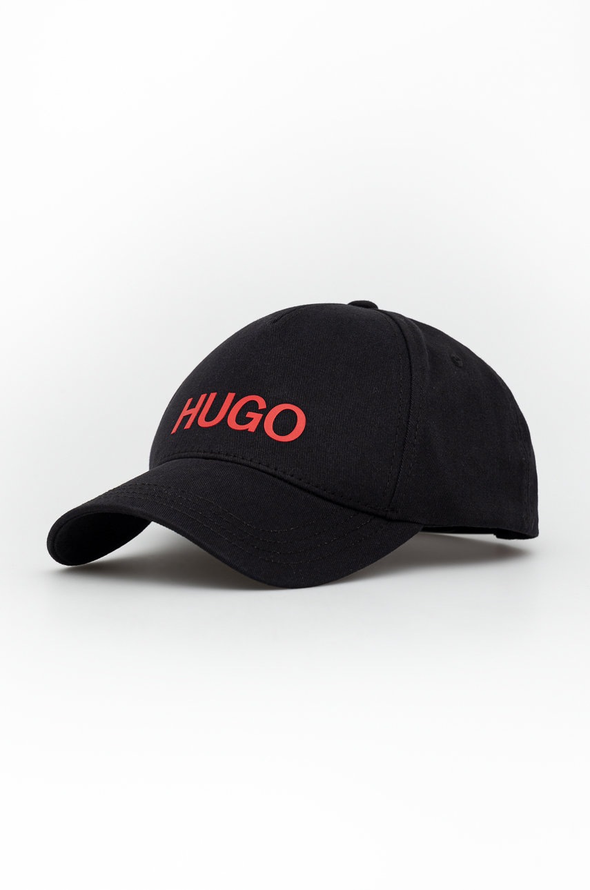 

Шапка Hugo в черно с апликация, Черен