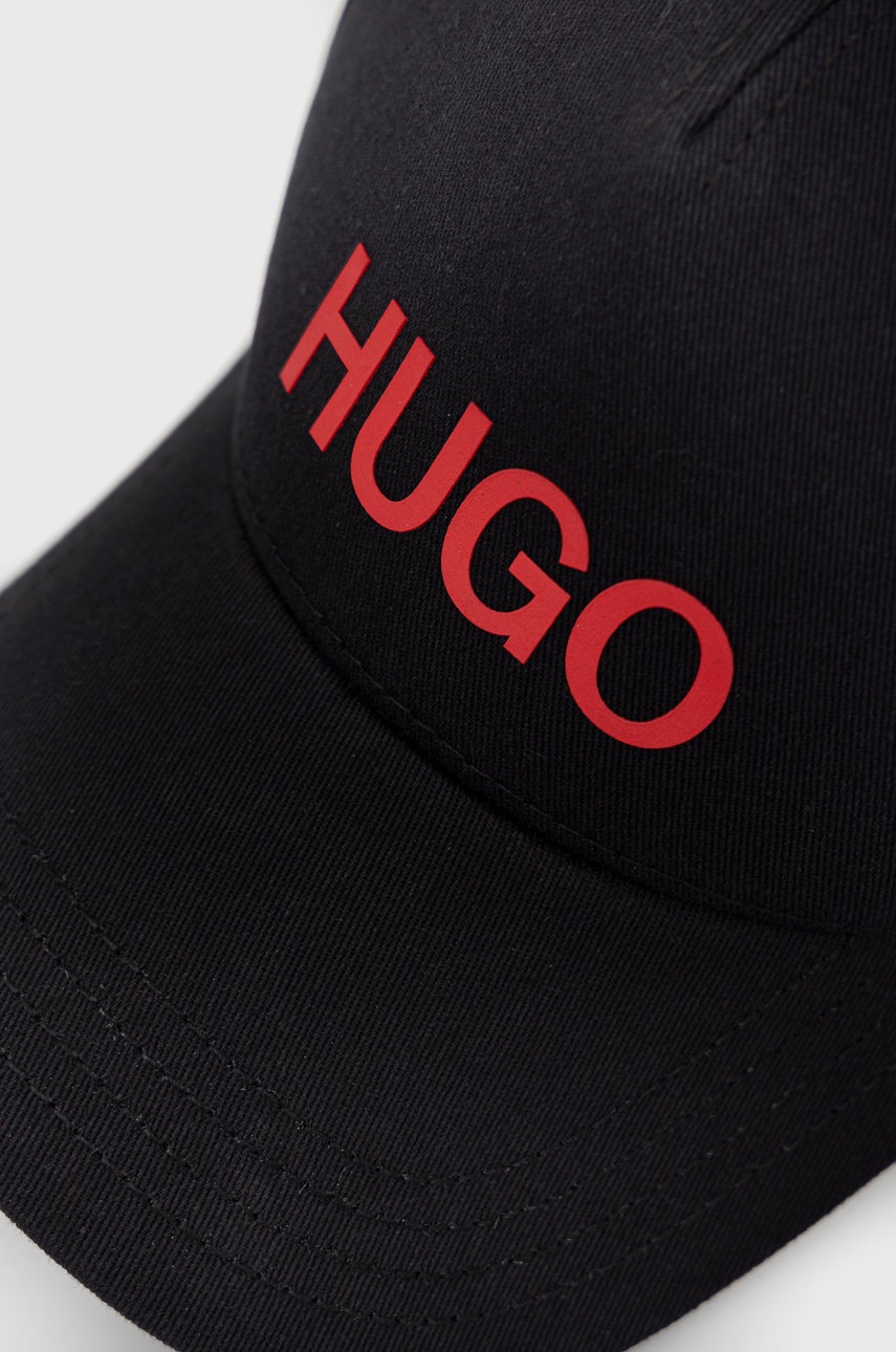 

Кепка Hugo цвет чёрный с аппликацией