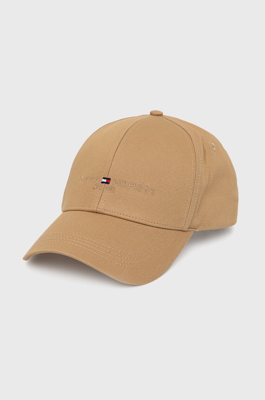

Памучна шапка Tommy Hilfiger в бежово с изчистен дизайн, Бежов