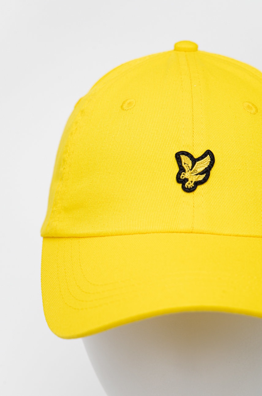 

Хлопковая кепка Lyle & Scott цвет жёлтый однотонная