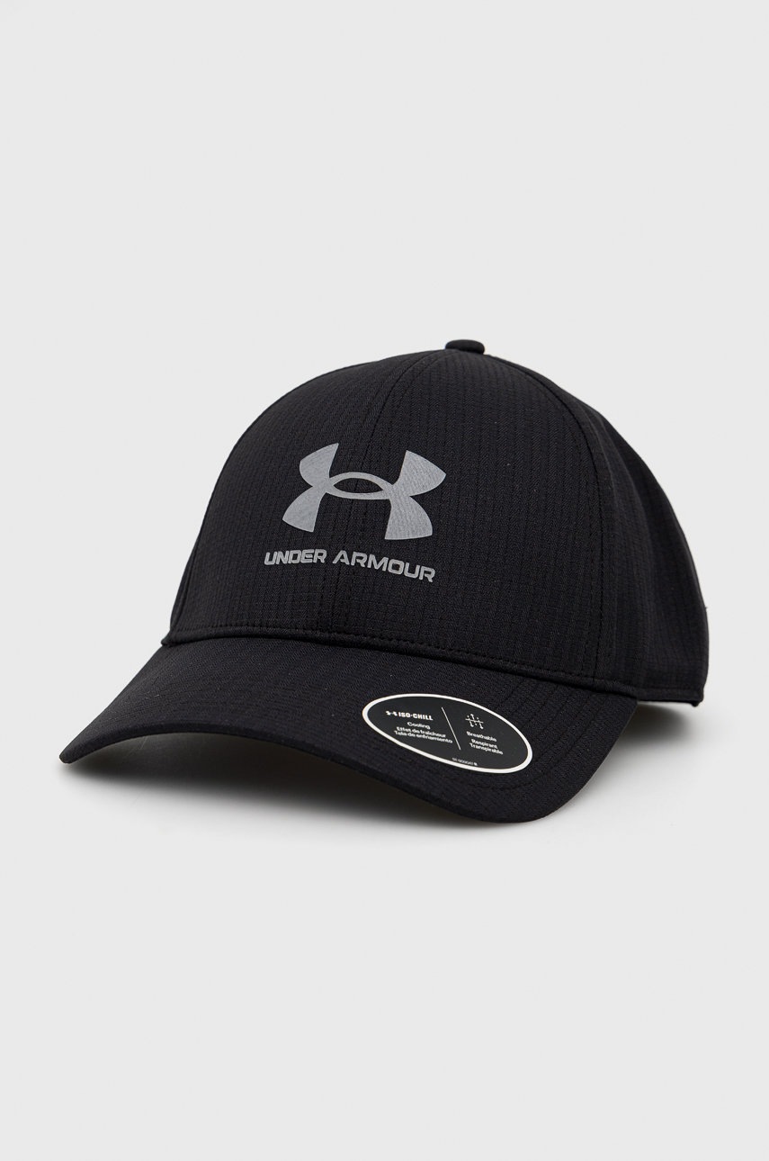 Levně Čepice Under Armour 1361529 černá barva, s potiskem