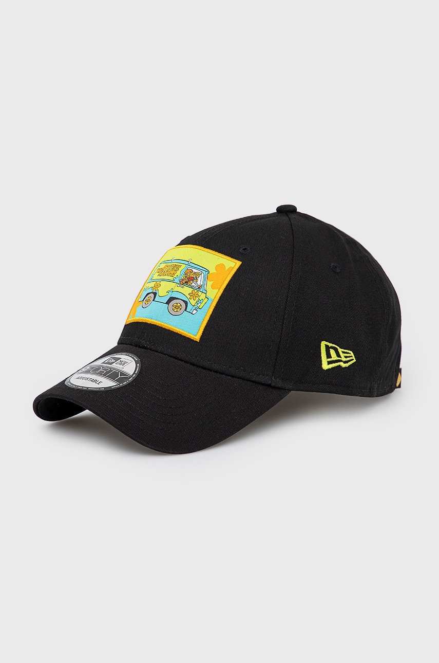 

Памучна шапка New Era в черно с апликация, Черен